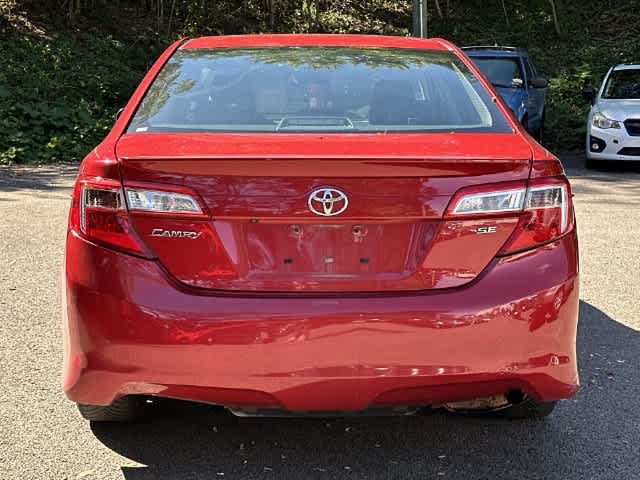 Used 2014 Toyota Camry SE FWD image 4