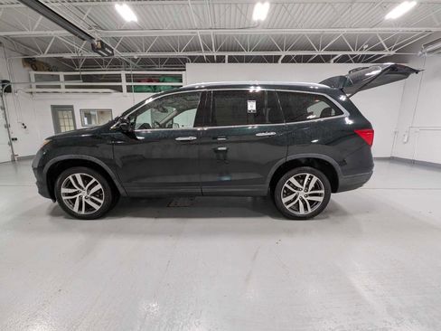 Used 2016 Honda Pilot Touring image 11