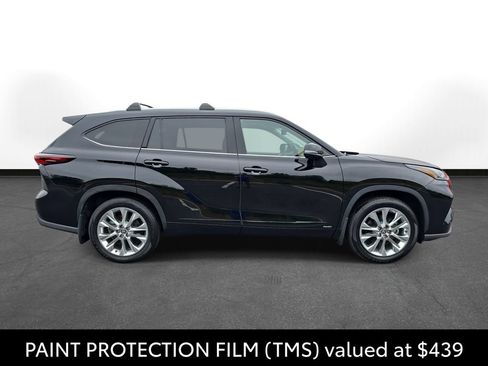 Certified 2025 Toyota Highlander Limited AWD/4WD image 5