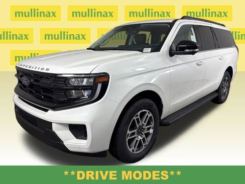 New 2026 Ford Expedition Max Active RWD image 15