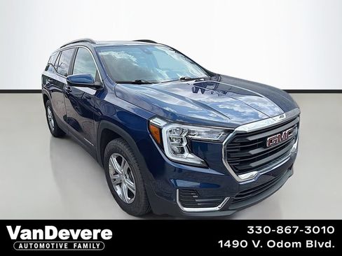 Used 2022 GMC Terrain SLE w/ Driver Convenience Package AWD/4WD image 1
