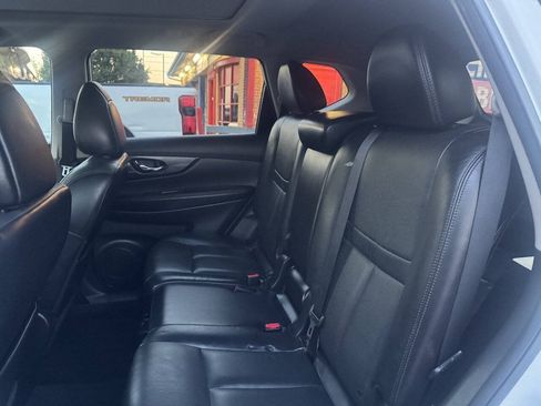 Used 2015 Nissan Rogue SL w/ SL Premium Package AWD/4WD image 19