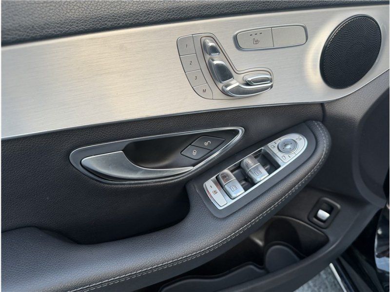 Used 2020 Mercedes-Benz C 300 Sedan image 14
