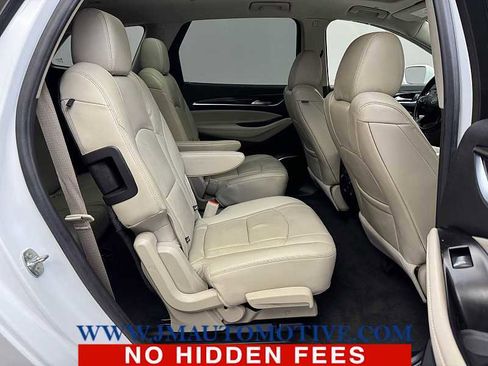 Used 2019 Buick Enclave Essence AWD/4WD image 21