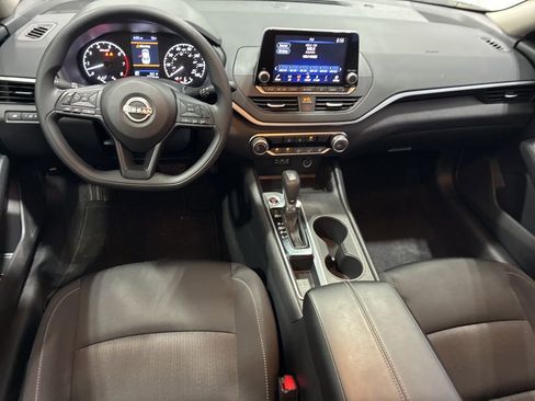 Used 2025 Nissan Altima 2.5 S image 24