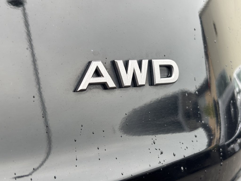 Used 2025 Nissan Rogue SV AWD/4WD image 11