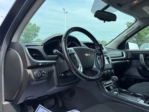 Used 2015 Chevrolet Traverse LT w/ Style and Technology Package AWD/4WD image 14