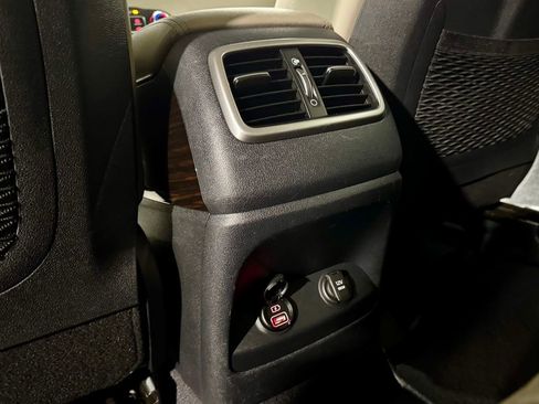 Used 2020 Kia Sorento EX image 29