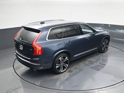 Used 2024 Volvo XC90 B6 Ultimate w/ Lounge Package image 33