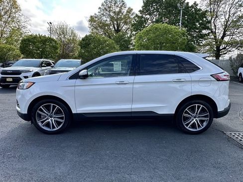 Certified 2022 Ford Edge Titanium AWD/4WD image 8