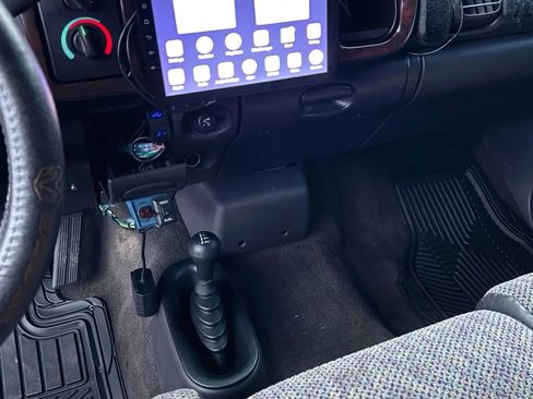 Used 2000 Dodge Ram 3500 Truck 4x4 Quad Cab image 11