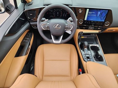 Used 2025 Lexus NX 350 AWD w/ Accessory Package (2T) image 3