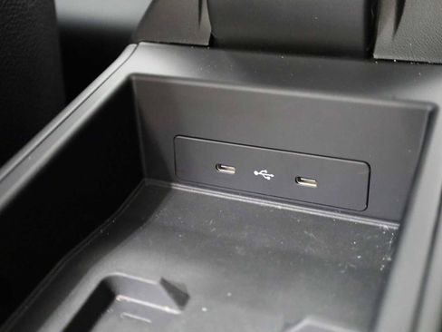 Certified 2025 Porsche 911 Carrera image 34