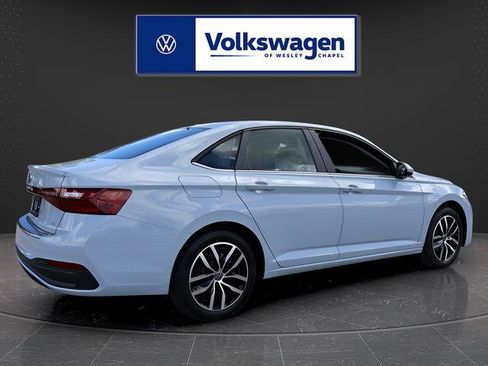 Certified 2026 Volkswagen Jetta SE FWD image 8