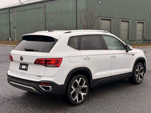 Used 2022 Volkswagen Taos SEL image 8