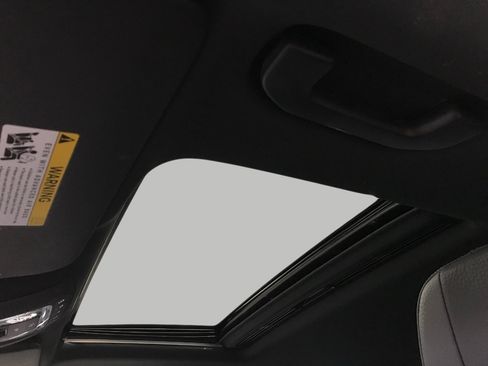 Used 2024 Mercedes-Benz GLE 450 4MATIC image 31