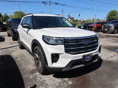 Used 2025 Ford Explorer Active w/ Active Comfort Package