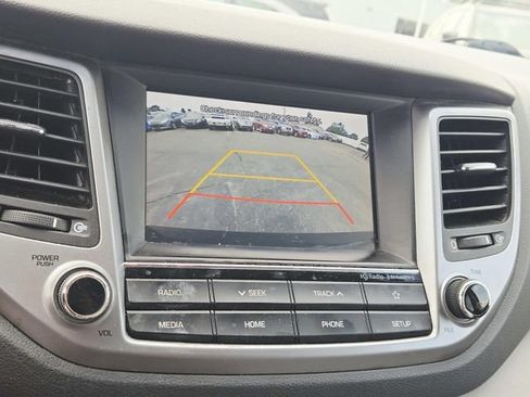Used 2018 Hyundai Tucson SEL FWD image 14