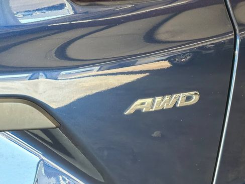 Used 2017 Honda CR-V LX image 24