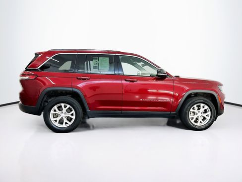 Used 2023 Jeep Grand Cherokee Limited w/ Luxury Tech Group II image 10