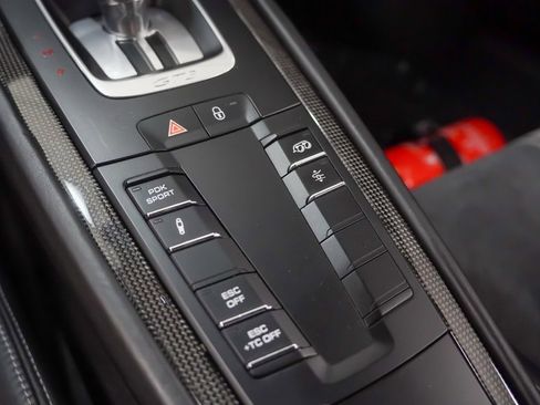 Used 2018 Porsche 911 GT3 image 29