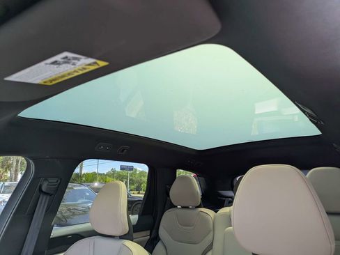 New 2026 Volvo EX90 Plus RWD image 27