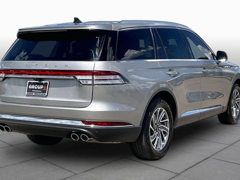 Used 2023 Lincoln Aviator 2WD image 13