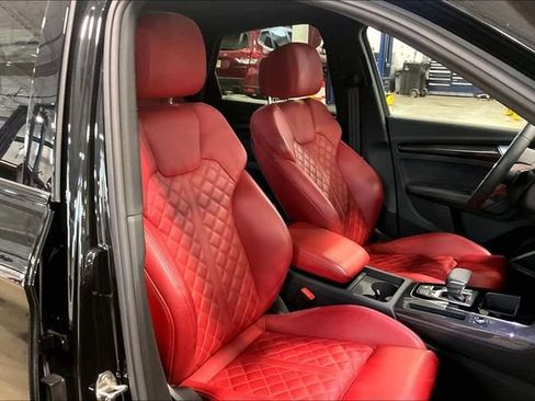 Certified 2024 Audi SQ5 Premium Plus AWD/4WD image 7
