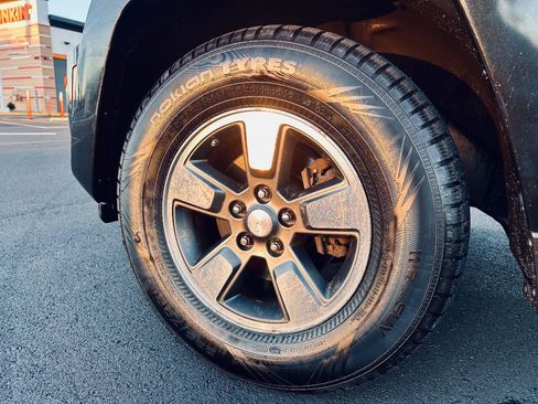 Used 2008 Jeep Liberty Sport w/ Popular Equipment Group image 30