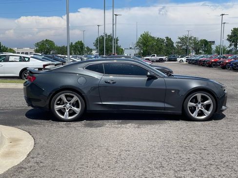 Used 2018 Chevrolet Camaro SS RWD image 8