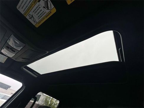 Used 2022 Nissan Frontier PRO-4X w/ Pro-4X Premium Package image 33