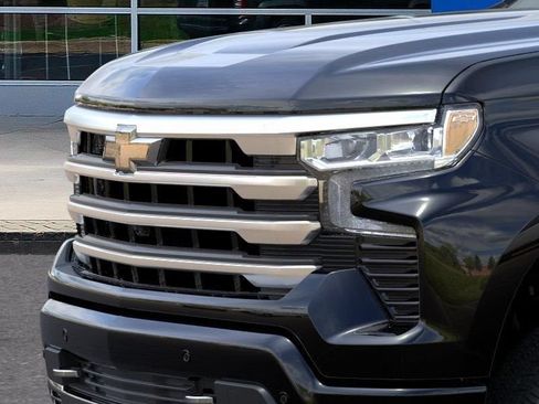 New 2026 Chevrolet Silverado 1500 High Country w/ High Country Premium Package AWD/4WD image 13