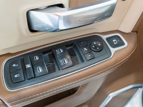 Used 2020 RAM 2500 Laramie image 15