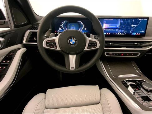 Certified 2026 BMW X5 xDrive40i AWD/4WD image 4