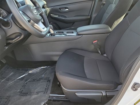 Certified 2024 Nissan Sentra SV image 17