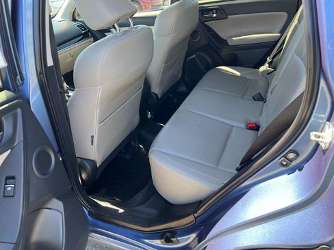 Used 2017 Subaru Forester 2.5i Limited image 6