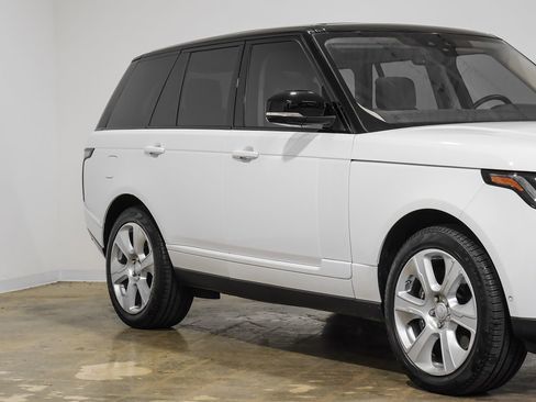 Used 2020 Land Rover Range Rover HSE image 8