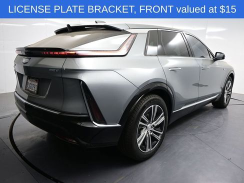 Used 2024 Cadillac Lyriq Luxury image 3