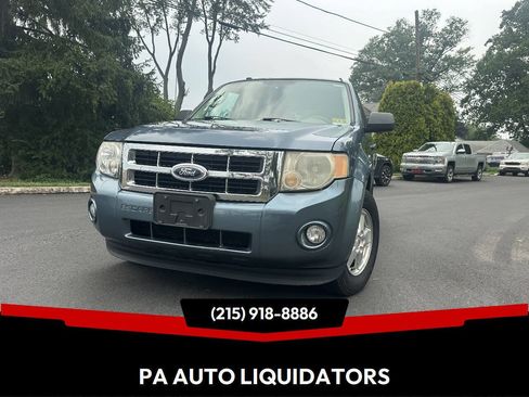 Used 2011 Ford Escape XLT w/ 201A Rapid Spec Order Code AWD/4WD image 1