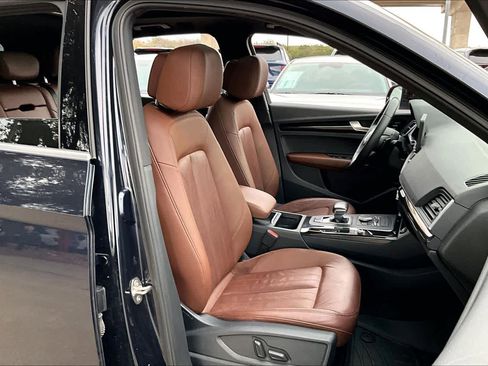 Used 2018 Audi Q5 Premium Plus w/ Premium Plus Package image 8