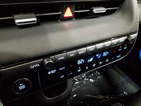 Certified 2025 Hyundai Ioniq 5 Limited image 8