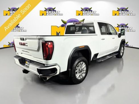 Used 2022 GMC Sierra 2500 Denali AWD/4WD image 5