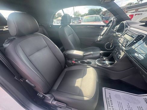Used 2014 Volkswagen Beetle R-Line FWD image 20