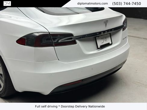 Used 2020 Tesla Model S Long Range Plus image 15
