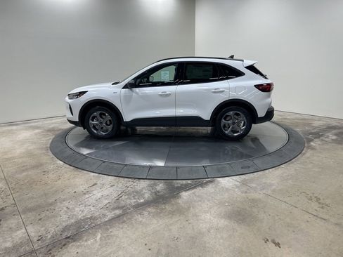 New 2026 Ford Escape ST-Line w/ Tech Pack #1 AWD/4WD image 9