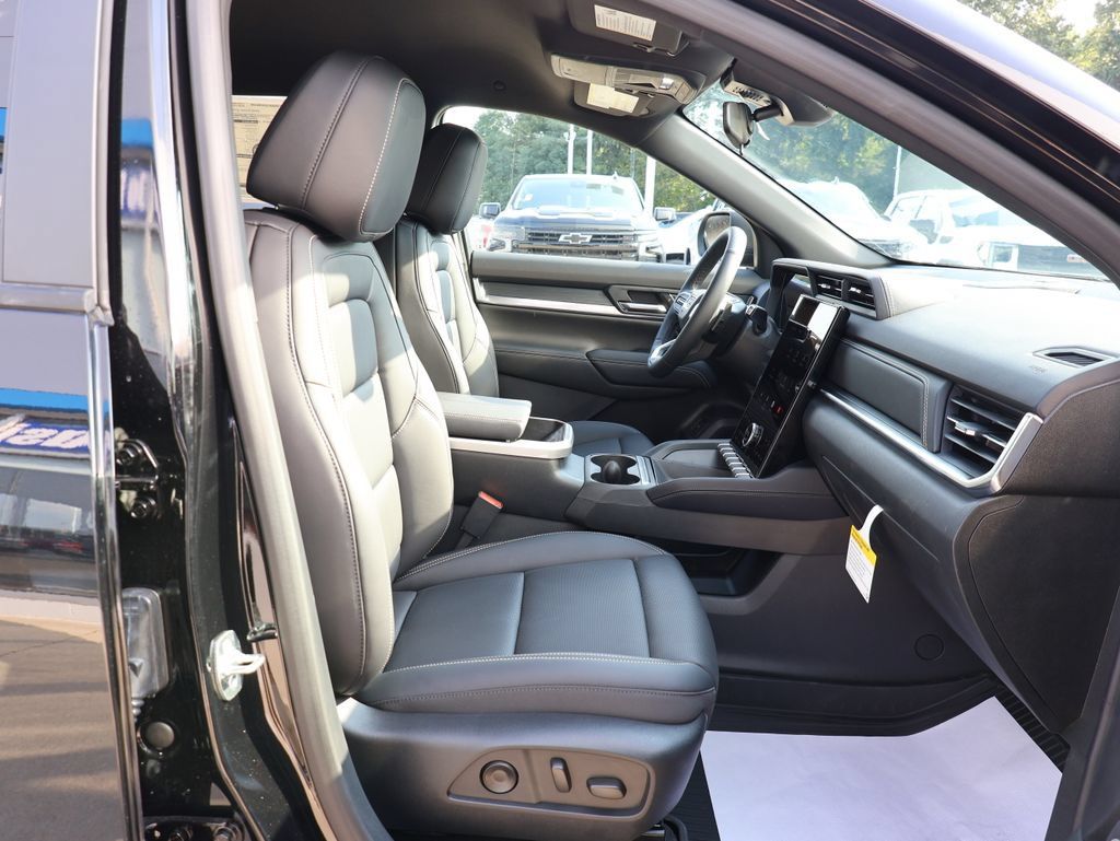 New 2027 GMC Terrain Elevation w/ Elevation Premium Package AWD/4WD image 34