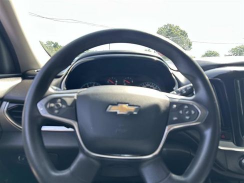 Used 2019 Chevrolet Traverse LS w/ LPO, Blackout Package AWD/4WD image 17