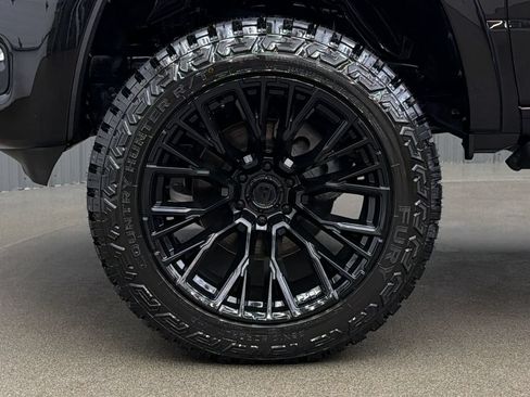Used 2026 RAM 1500 Laramie w/ Night Edition AWD/4WD image 10