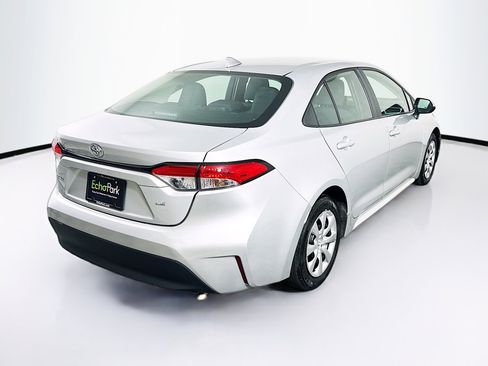 Used 2024 Toyota Corolla LE image 9