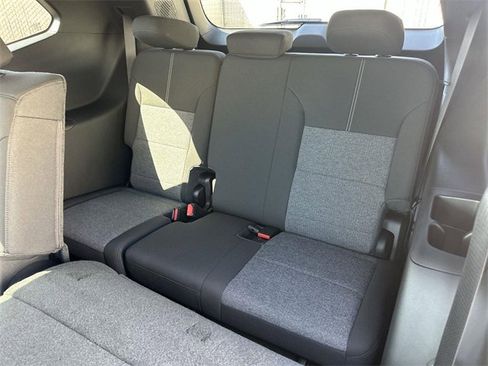 New 2025 GMC Acadia Elevation image 25